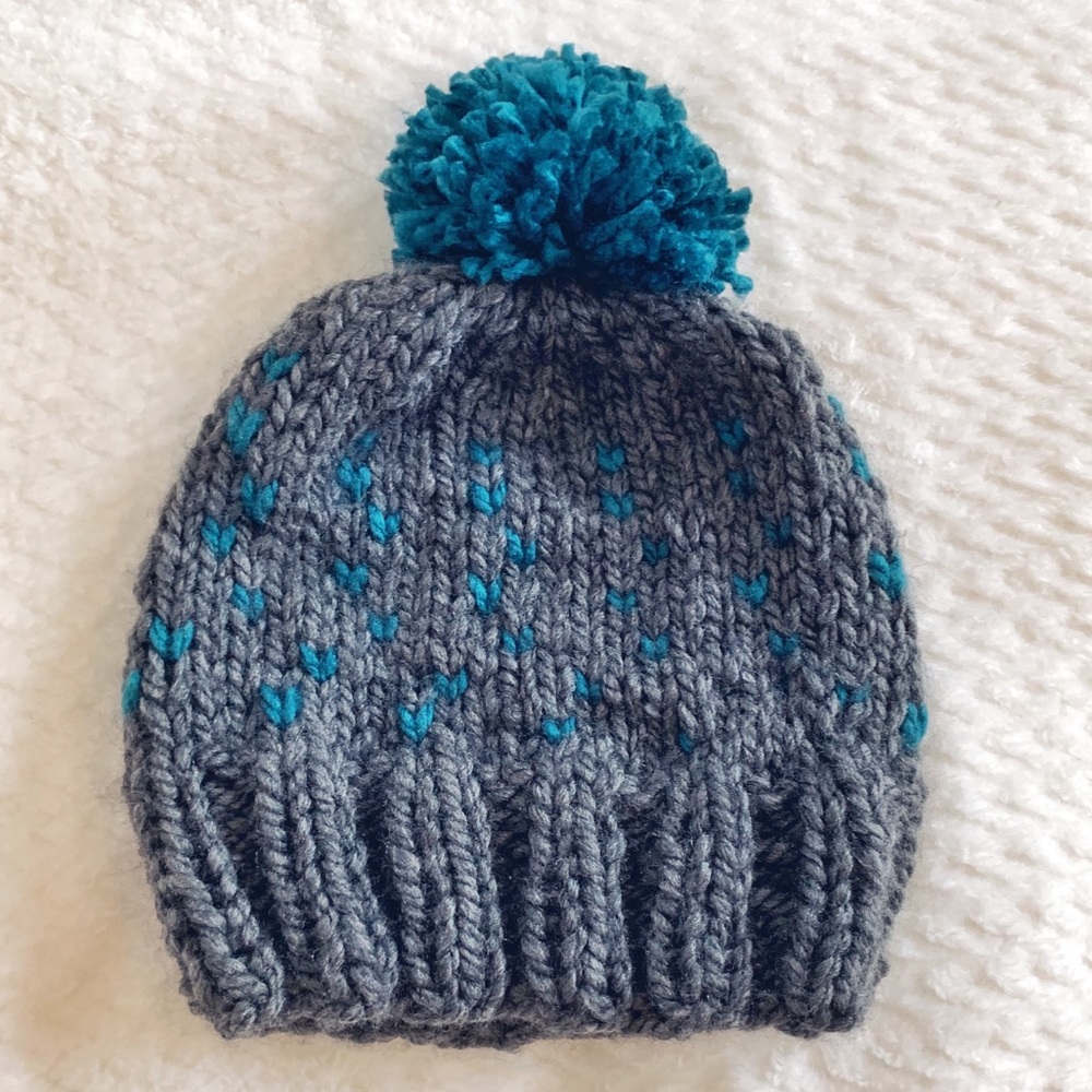 🐳 3/$25 Tiny Blue Hearts Pom Pom Hat - Picture 2 of 7